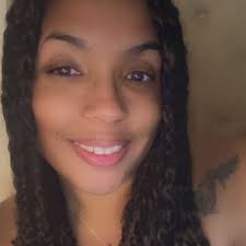 Open leg shots works for me 😏