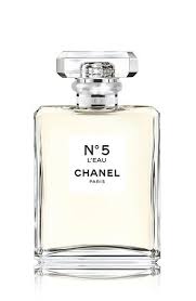Najmodniejsze Perfumy W Tym Sezonie Http Luxlife Pl Najmodniejsze Perfumy W Tym Sezonie Chanel Fragrance Perfume Fragrances Perfume