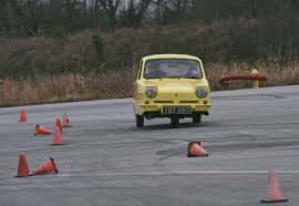 Image result for Racing Yellow 1994 Reliant