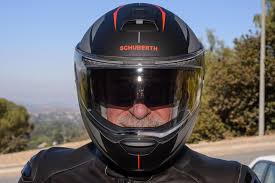 And, you should avoid those like the plague. Schuberth C4 Pro Modular Motorcycle Helmet Test 2021 Edition