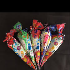 Algunas plantas con efectos antiinflamatorios ayudarán a mostrar una mirada más saludable. Bolsa Cono Con Chuches Y Juguete Sin Gluten Por Solo 1 15 Tienda Online Envio En 24h Fiestafacil Com Fiestafacil Com Articulos De Decoracion Para Fiestas