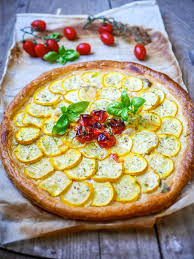 Tarte Fine Courgettes Et Moutarde Recette En 2020 Tarte Fine Recettes De Courgettes Recette Tarte