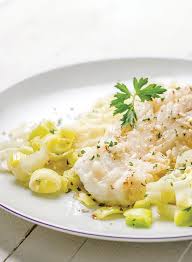 Filet D Aiglefin Aux Poireaux Noix Et Mousseline De Pommes De Terre Voedsel Ideeen Prei Recepten