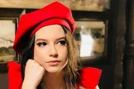 Последние твиты от cleopatra stratan (@cleopatra_strat). Are 16 Ani Si 1 80 M InÄƒlÅ£ime Cum AratÄƒ Acum Cleopatra Stratan