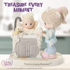 Precious moments apaixonados só relativas ao dia dos namorados, para poderem usar em decoupage ou qualquer outra arte, muito delicadas e bonitas. Treasure Every Moment Figurine In 2021 Precious Moments Figurines In This Moment Precious Moments