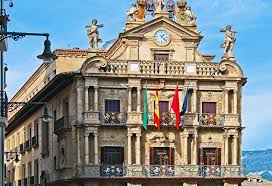 With a population of nearly 200,000 inhabitants and an overall metropolitan population of 320,000 it is the capital of the region of navarra. 14 Top Tourist Attractions In Pamplona Easy Day Trips Planetware