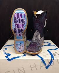 Pin By Sandy Hatfield On She S Country Tin Haul Boots Boots Cool Boots