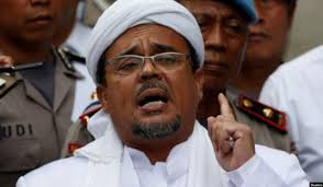 Namun, hrs menyerahkan diri dan akhirnya ditahan. Strtwptvmucx2m