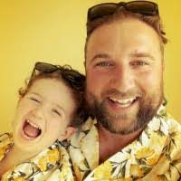 Warren Wiggins's Instagram, Twitter & Facebook