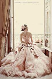 Cereza L Atelier Du Bouquet De Mariage Original Des Accessoires Robe De Mariee 2017 Tendance Robe De Mariee Robe De Mariage