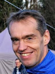 Het Razendsnelle Estafettepennetje van Saar • Anja van de Laar kreeg de  estafettepen • We zijn weer aan het crossen! •