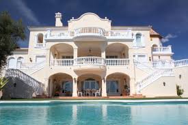 This Is A Definite List Of Things That Are Necessary For You To Live In Your Home How Many Bedrooms Do You Need W Luxury Villa Villas In Europe Sell Property