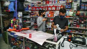 El centro empleados de comercio anunció un incremento a partir de septiembre y un adicional de $35 mil en 7 cuotas. Paritaria 2020 A Cuanto Se Fue El Sueldo Basico De Los Empleados De Comercio Rosarioplus