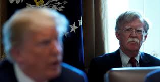 John Bolton describe a Trump en su nuevo libro como un "adicto al ...