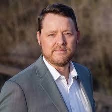 Robin Kistler's Instagram, Twitter & Facebook