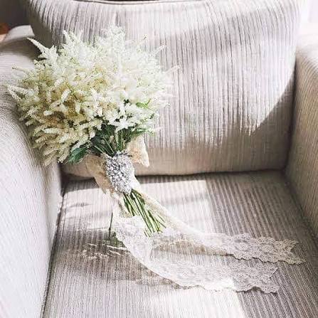 This all-Astilbe bridal bouquet will always be a classic. 🌿 -- 📷 @jeffandlisaphotography #Wedding #Weddings #WeddingsPH #PhilippineWeddings #Manila #ManilaWedding #ManilaWeddings #ManilaFlorist #ManilaWeddingFlorist #VatelManilaBouquet ...