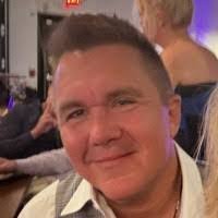 John Senter's Instagram, Twitter & Facebook