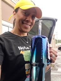 So jealous 1 of my fav person in the world took her tumbler to Florida and  stuck it in the sand … Hope they both have an awesome time ❤️ love you