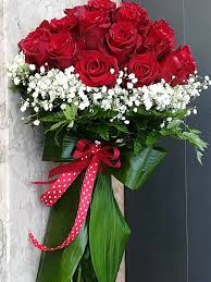 Alcune delle composizioni floreali di compleanno più richieste hanno rose a gambo lungo, gigli, orchidee, garofani, tulipani, gerbere, girasoli, lisianthus, peonie, anemoni. Fiori E Palloncini Di Barbara E Sonia Publications Facebook