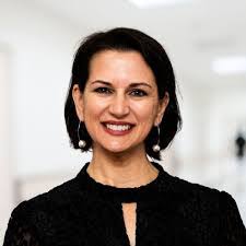 Karla Steen's Instagram, Twitter & Facebook