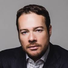 47 Top Entrepreneurs & CEOs with Liberal Arts Degrees (Up to date!)