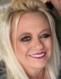 Laina Hill's Instagram, Twitter & Facebook