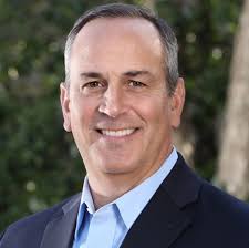 Scott Graf's Instagram, Twitter & Facebook