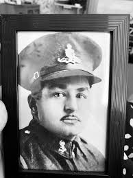 Howdy, I'm Reed and I'm a photojournalist helping a friend track down a  veteran's family. In 1968, our friend Hank found a lighter with the  inscription "SP4 Ronald R. Roe, 199th INF.