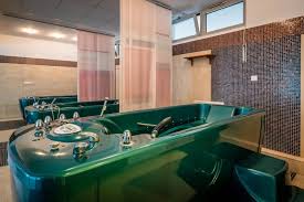 Táto obec je známa hlavne vďaka týmto klúpeľom. Kupele Turcianske Teplice Ubytovanie Liecebne Pobyty Wellness Sorger Sk