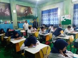 Maka setiap rapat haruslah dicatat, dengan tujuan agar tertibnya agenda yang dilakukan oleh kepala sekolah. Situsweb Kementerian Agama Provinsi Sulawesi Tenggara