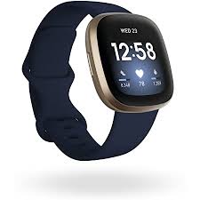 15.000 schritte an einem tag zu erreichen. Amazon Com Fitbit Versa 3 Health Fitness Smartwatch With Gps 24 7 Heart Rate Alexa Built In 6 Days Battery Midnight Blue Gold One Size S L Bands Included Clothing Shoes Jewelry