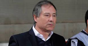Actualmente dirige a santos del campeonato brasileño de serie a. Ariel Holan Es Nuevo Tecnico De La U Catolica Ovacion Corporacion Deportiva