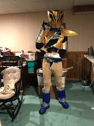 It features the debut of canalo (ryusoul gold), the biribirisoul, biribiri armor & gachireus, the third general of the druidon tribe. Tokusatsu Cosplay Ryusoul Gold Biribiri Armor
