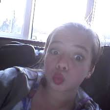 Ellie Webster (@elliewebster72)