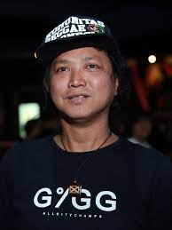 Profil steven & coconut treez | chord dan lirik lagu steven & coconut band ini beranggotakan taka (vokalis), toru (gitaris), ryota (bassis), dan tomoya (drummer). Wcb81iopiqo0 M