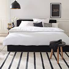 Einrichten Mit Mobeln In Schwarz Schlafzimmer Design Schlafzimmer Einrichten Wohnung