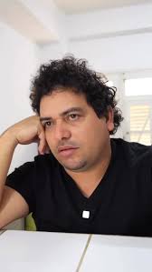 “La Literatura” De ese Tema si no hay quien le hable a Ella 😂😂 se la sabe  Toa jajajaj#viraltiktok #cubanosporelmundo #viralvideo