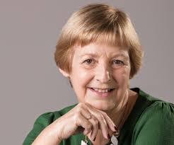 Sheila Holtz's Instagram, Twitter & Facebook