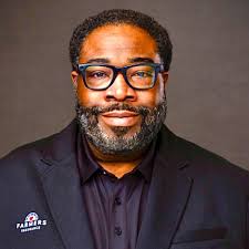 What happened to the Country Parlour ice cream shop in Lansing?