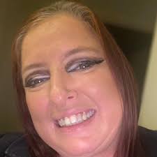 Hey Bunnings, hear me out… Once upon a time, long before dating apps and  ghosting were a thing, there was a sacred, unspoken ritual: Monday night  was singles night at Woolies and Coles.