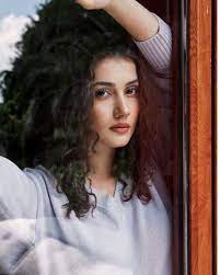 Maybe you would like to learn more about one of these? Sevda Ergincifan14 On Instagram Beautiful Sevdaerginci Sevdaerginci Sevgiligecmis Turkish Women Beautiful Turkish Beauty Turkish Actresses