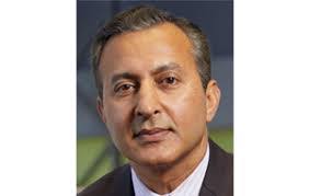 Zeeshan Tariq's Instagram, Twitter & Facebook