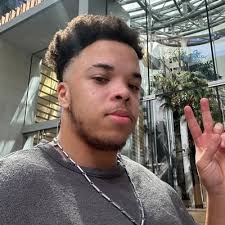 Daniel Depew (@danieldepew)