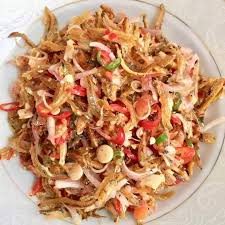 Perut dah berbunyi tapi tak tahu nak masak apa.jom cuba resepi sambal goreng tempoyak bersama ikan bilis yang sedap ni. Resipi Kerabu Ikan Bilis Ala Sang Dewi Ni Air Tangan Pengurus Tokti Senangnya Buat Patutlah Viral Keluarga