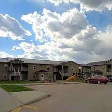 Aspen view townhomes i are located in a residential area in custer, sd.custer is a charming small town located fifty miles south of rapid city, sd. Aspen View Townhomes 1120 Harney St Custer Sd Apartments For Rent Rent Com