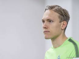 Find the perfect borussia moenchengladbach v werder bremen telekom cup 2017 stock photos and editorial news pictures from getty images. Ludwig Augustinsson Plant Verbleib Bei Werder Bremen News