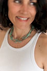 Collier pierre naturelle : les bienfaits énergétiques