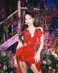 They debuted on august 8, 2016 with their digital single album square one. 210131 Blackpink Jennie Instagram Update At 2021 Blackpink The Show Kpopping
