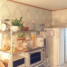 キッチン 壁紙屋本舗 植物 無印良品保存瓶 ブリキのバケツ などのインテリア実例 2015 04 03 06 32 11 roomclip ルームクリップ tiny apartment living kitchen interior small kitchen