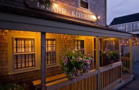 Island Kitchen Nantucket Restaurant And Catering Nantucket Ma We Look Forward To Welcoming You For B Nantucket Restaurants American Restaurant Nantucket
